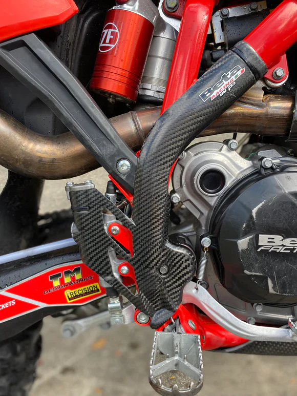 P3 CARBON - FRAME PROTECTORS - BETA 125-500 20-24 - Image 3